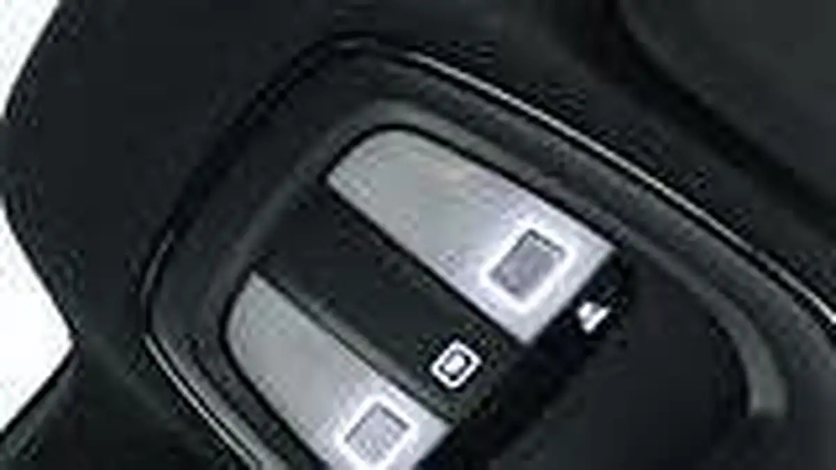 2022-volvo-c40-e-twin-recharge-pro-big-57