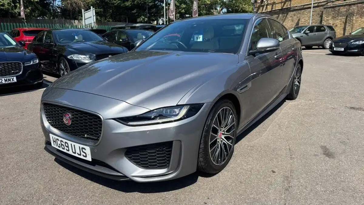 2020-jaguar-xe-20i-r-dynamic-s-250ps-big-2