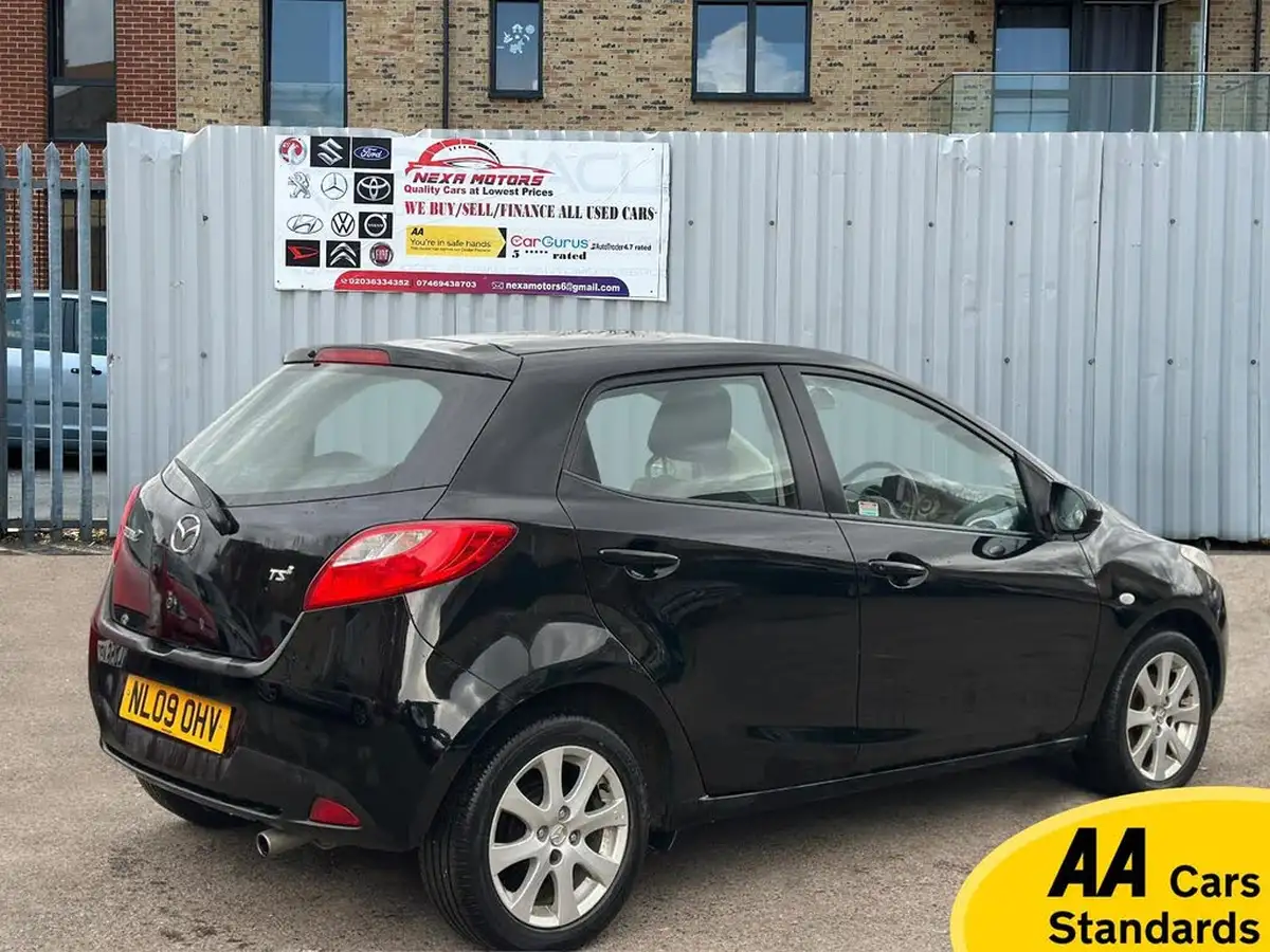 2008-mazda-mazda2-13-ts2-5d-big-10