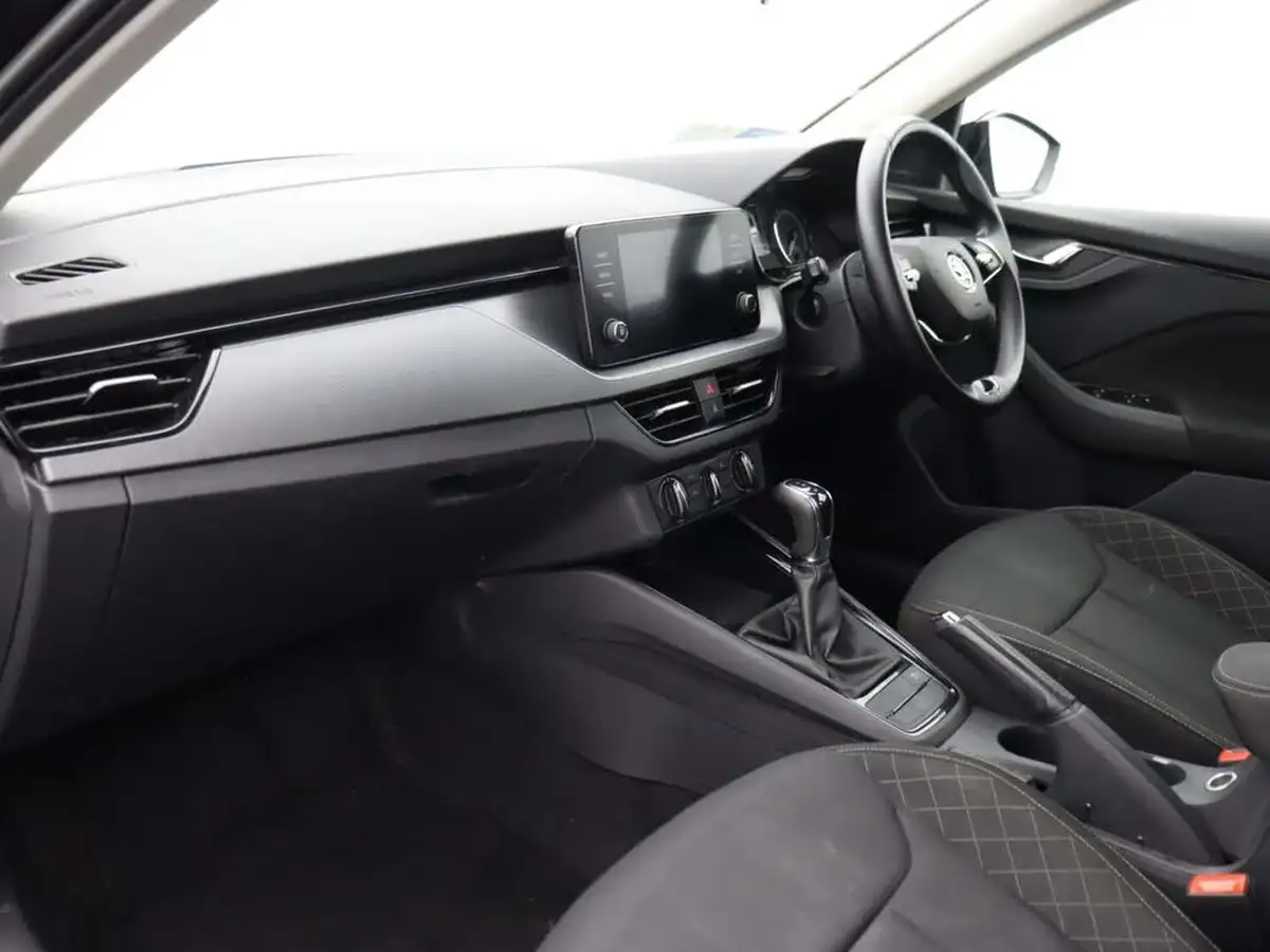 2022-skoda-kamiq-10-tsi-se-109ps-dsg-big-10