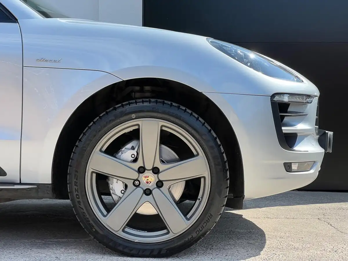 2015-porsche-macan-30td-s-big-9