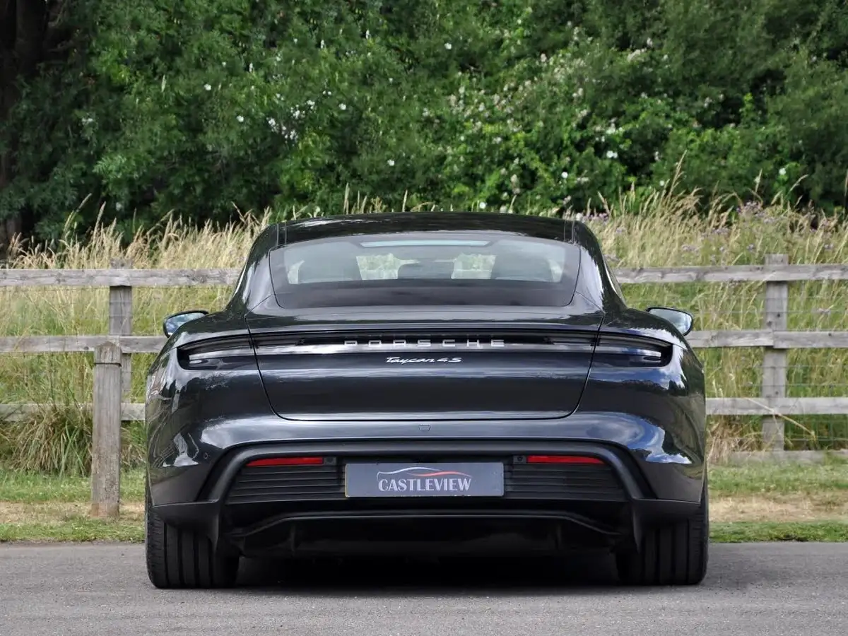 2021-porsche-taycan-e-4s-571ps-performance-battery-plus-big-8