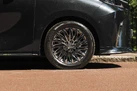 2025-lexus-lm-350h-25-awd-small-8