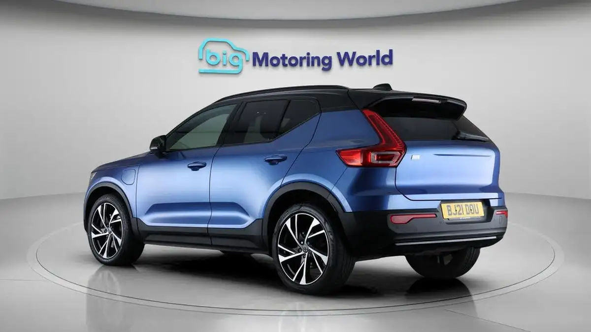 2021-volvo-xc40-15-t5-r-design-pro-262bhp-big-5