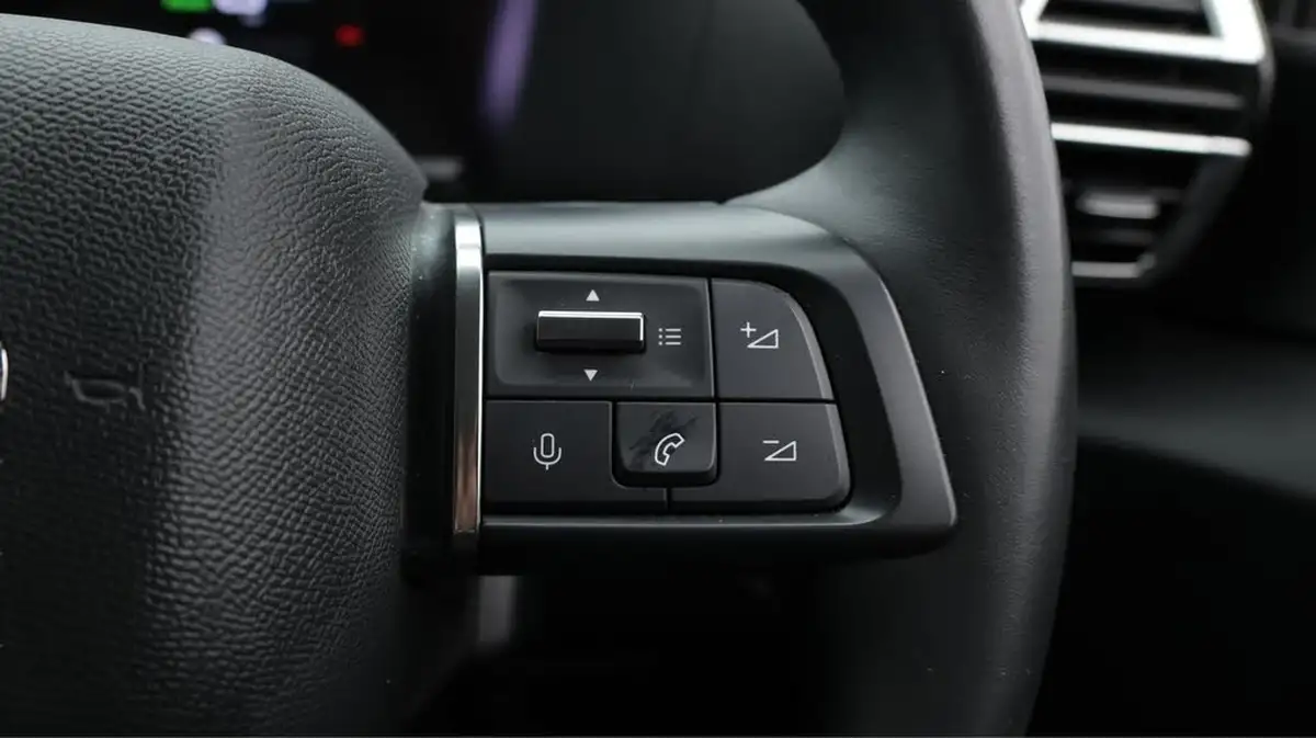 2022-citroen-c4-e-shine-plus-big-25