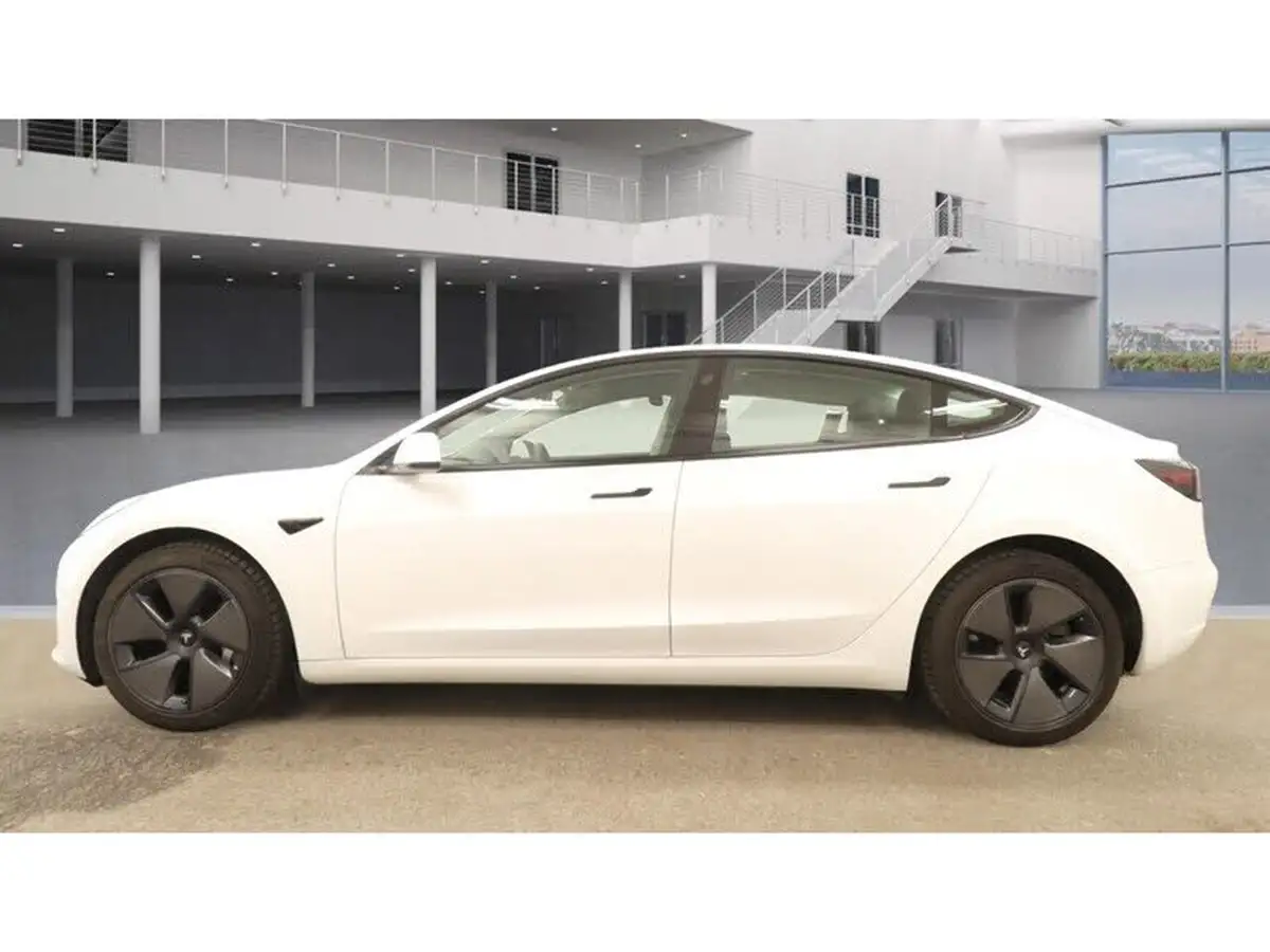 2021-tesla-model-3-e-standard-plus-big-11