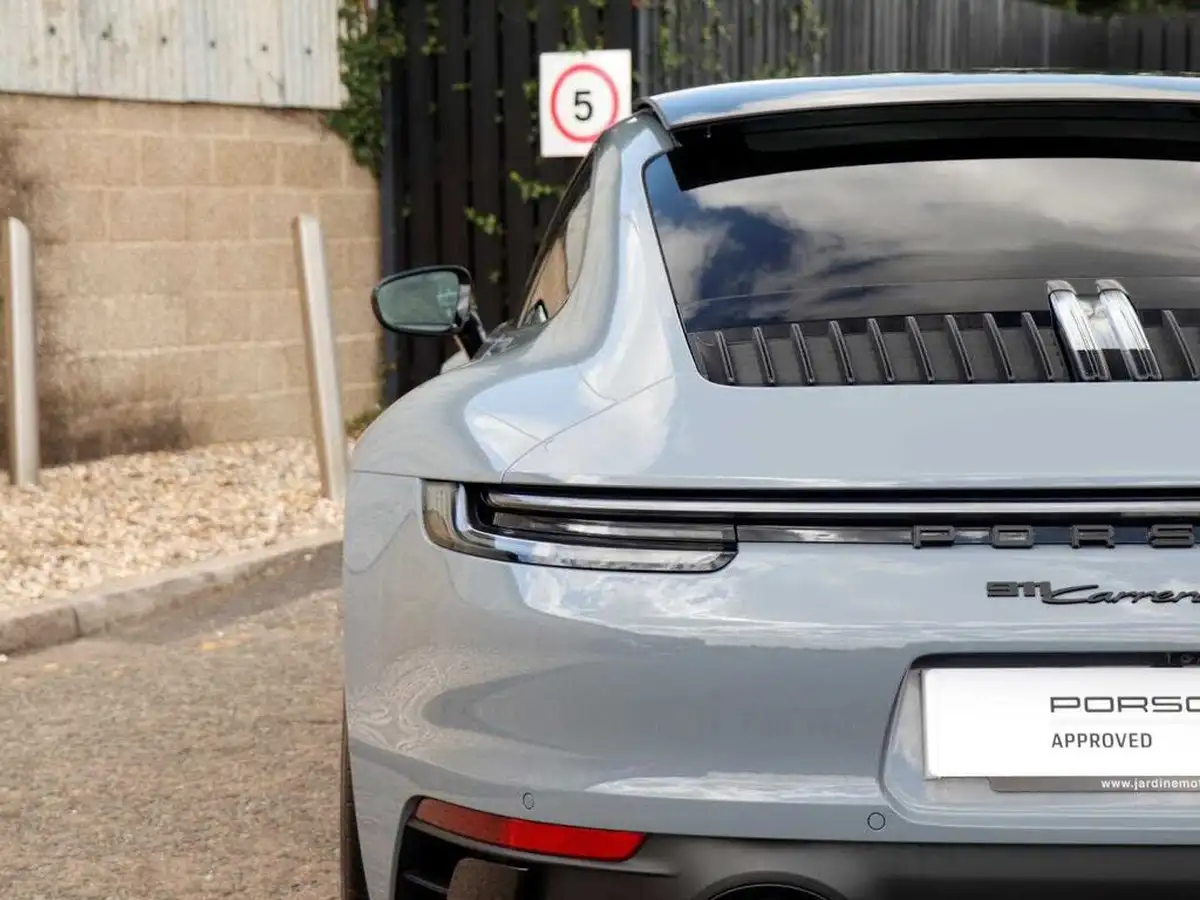 2024-porsche-911-30-carrera-4-gts-480ps-coupe-2981cc-pdk-big-32