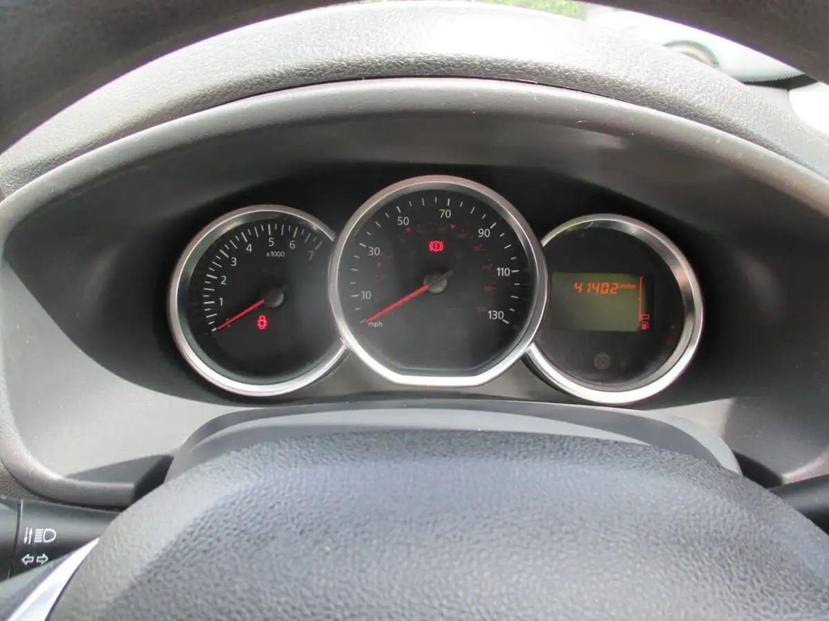 2019-dacia-sandero-stepway-09-tce-essential-big-18