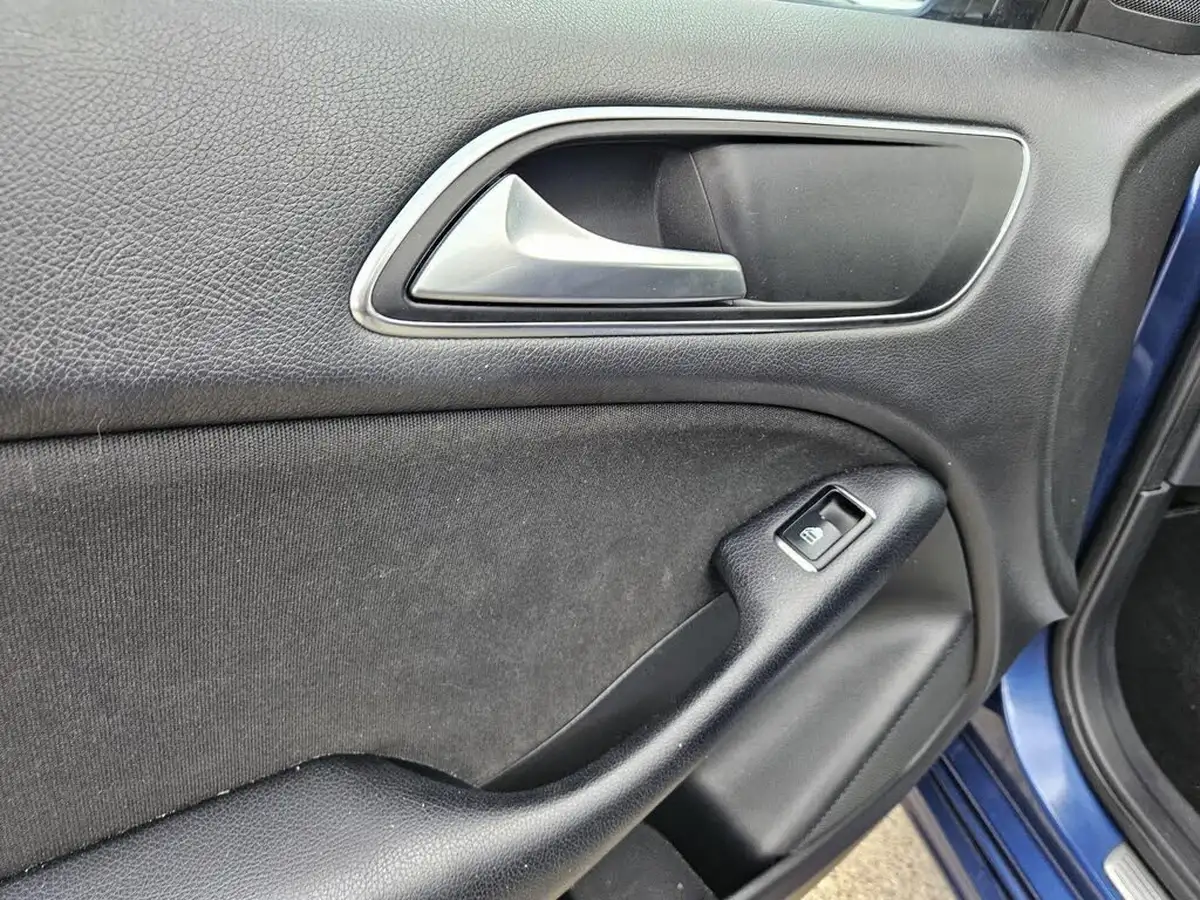 2012-mercedes-benz-b-class-16-b180-se-blue-f-ss-big-30