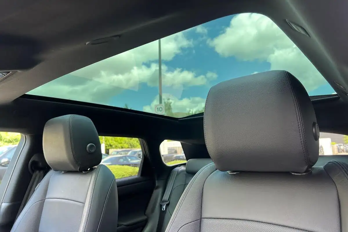 2024-land-rover-range-rover-evoque-15-p270e-dynamic-se-big-5