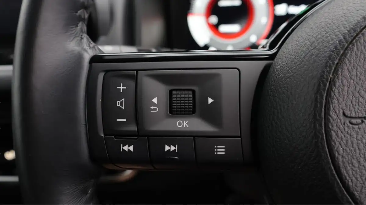 2021-nissan-qashqai-13-dig-t-premiere-edition-140ps-big-38