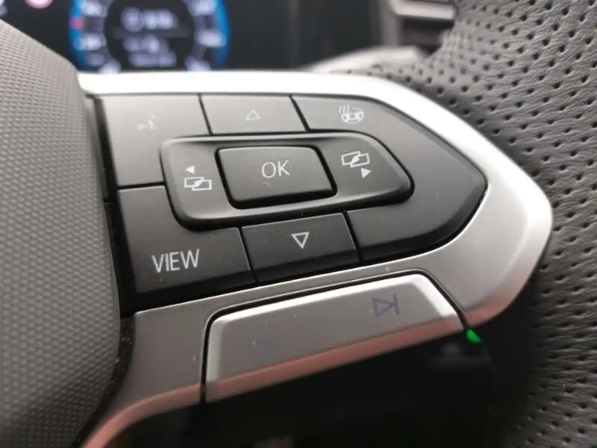 2024-volkswagen-tiguan-20tdi-r-line-150ps-big-13