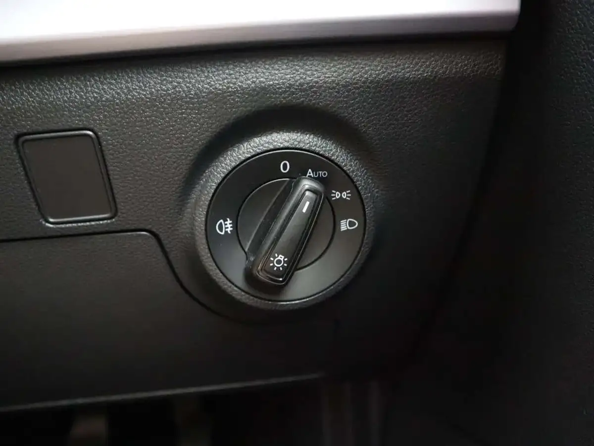 2022-seat-arona-15-tsi-fr-sport-big-33