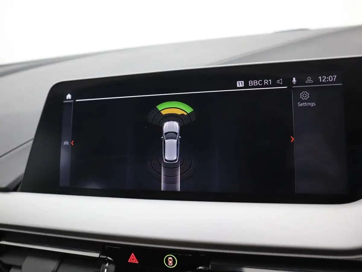 2021-bmw-1-series-15td-116d-se-lcp-big-24