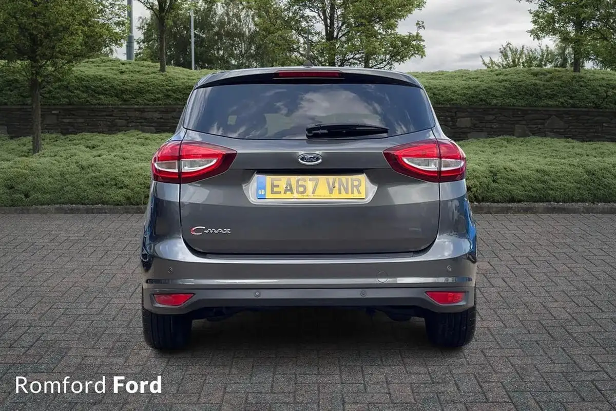 2017-ford-c-max-15tdci-titanium-powershift-big-5
