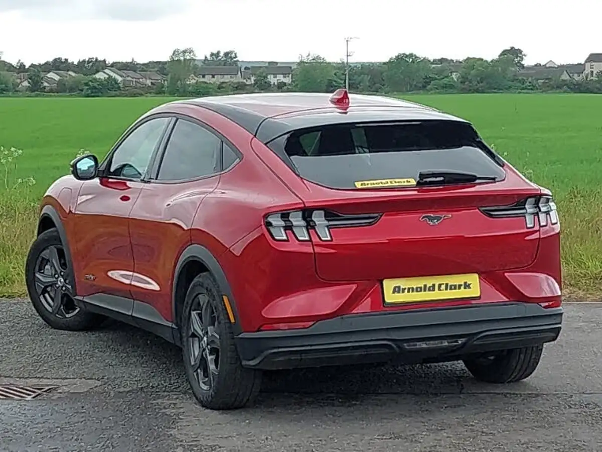 2022-ford-mustang-mach-e-e-extended-range-294ps-big-1