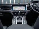 2020-porsche-macan-29-v6-turbo-small-37