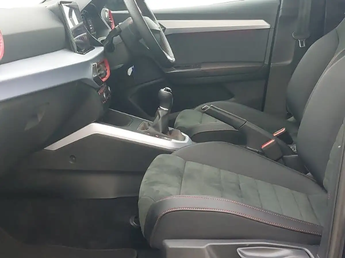 2024-seat-arona-10-tsi-fr-sport-115ps-big-4