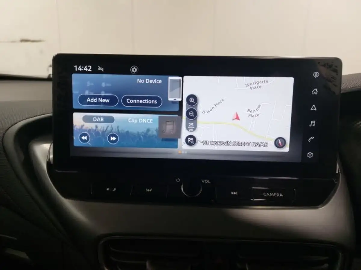 2024-nissan-juke-16-hybrid-n-connecta-big-11