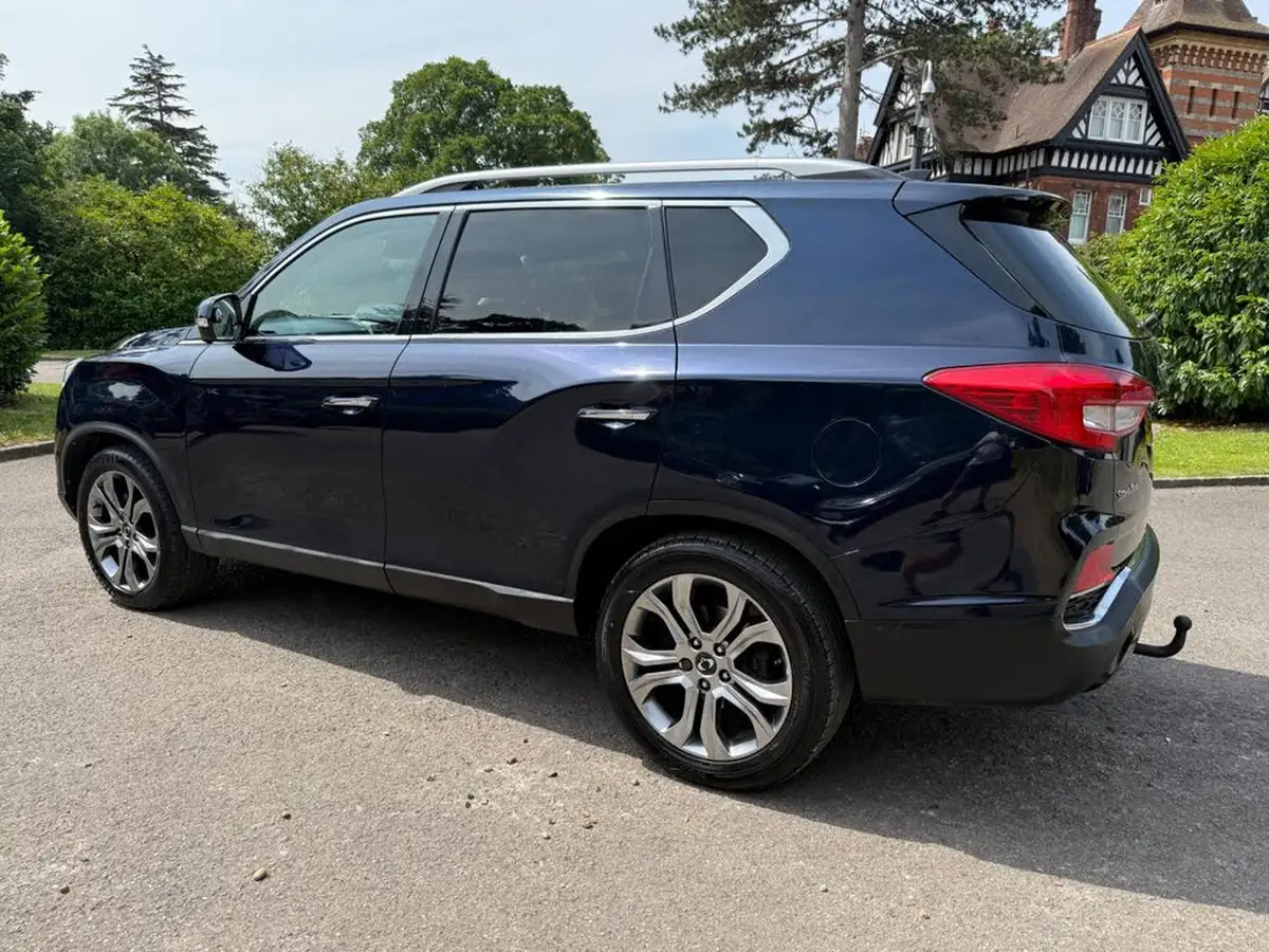 2018-kgm-ssangyong-rexton-22td-ultimate-big-16