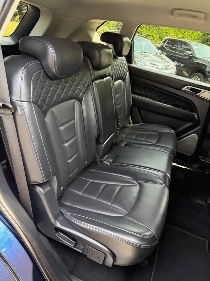 2018-kgm-ssangyong-rexton-22td-ultimate-big-44