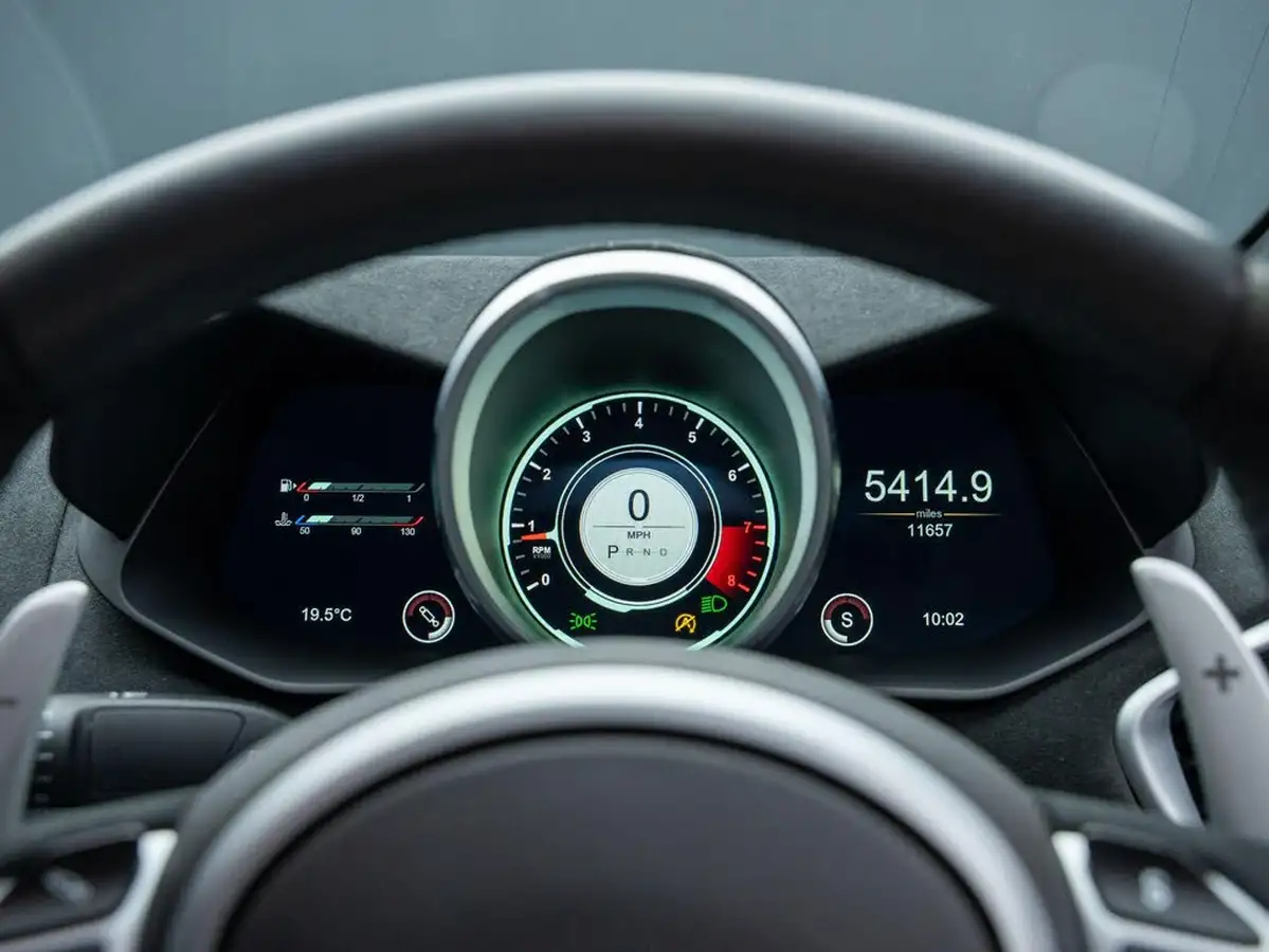 2020-aston-martin-vantage-40-v8-vantage-coupe-auto-big-27