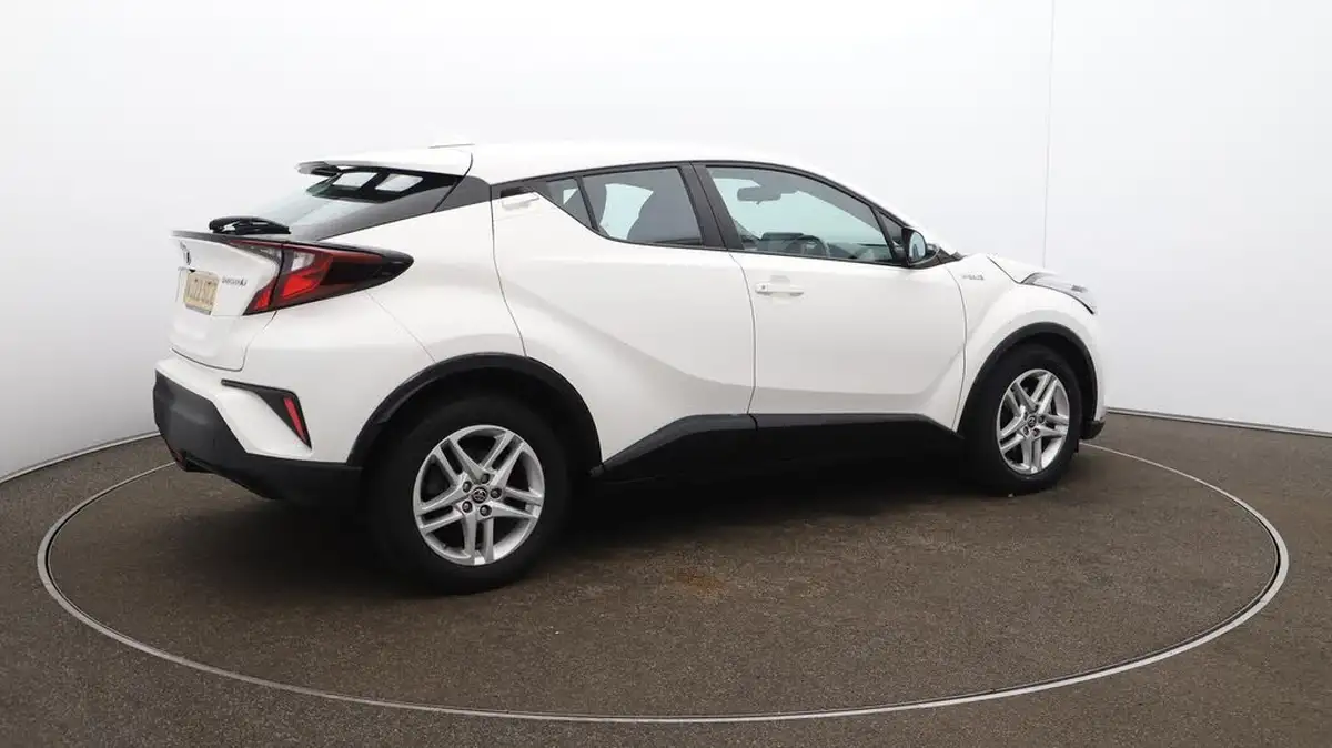 2022-toyota-c-hr-18-vvt-i-icon-big-53