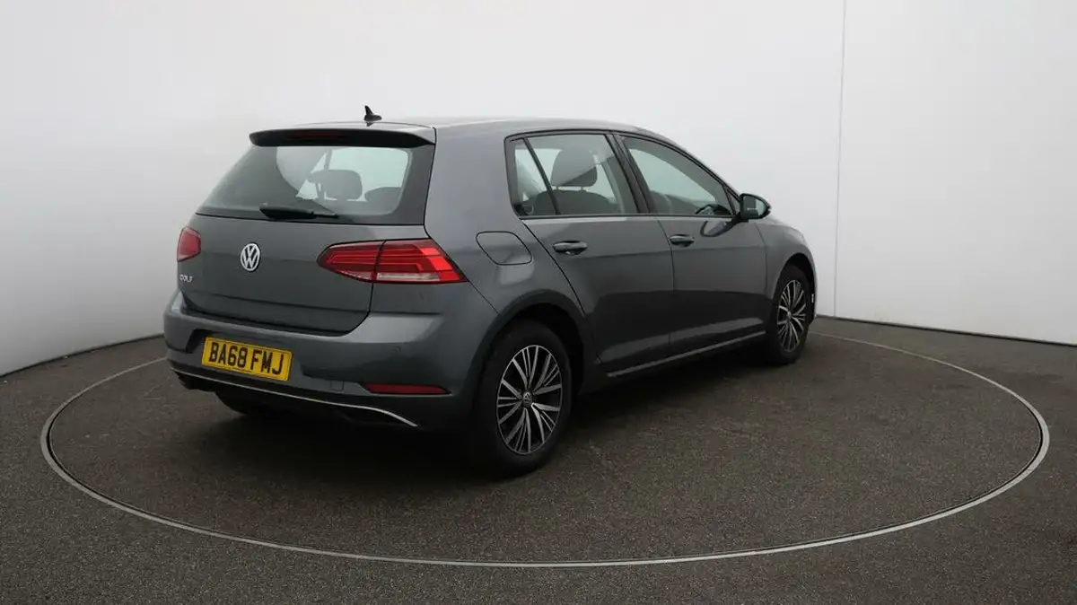 2019-volkswagen-golf-16tdi-se-hatchback-5d-dsg-big-52