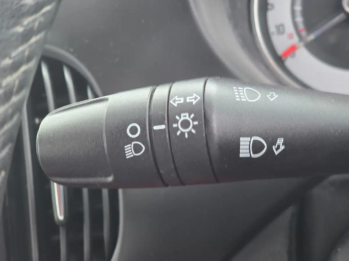 2013-fiat-500l-13td-easy-dualogic-big-35