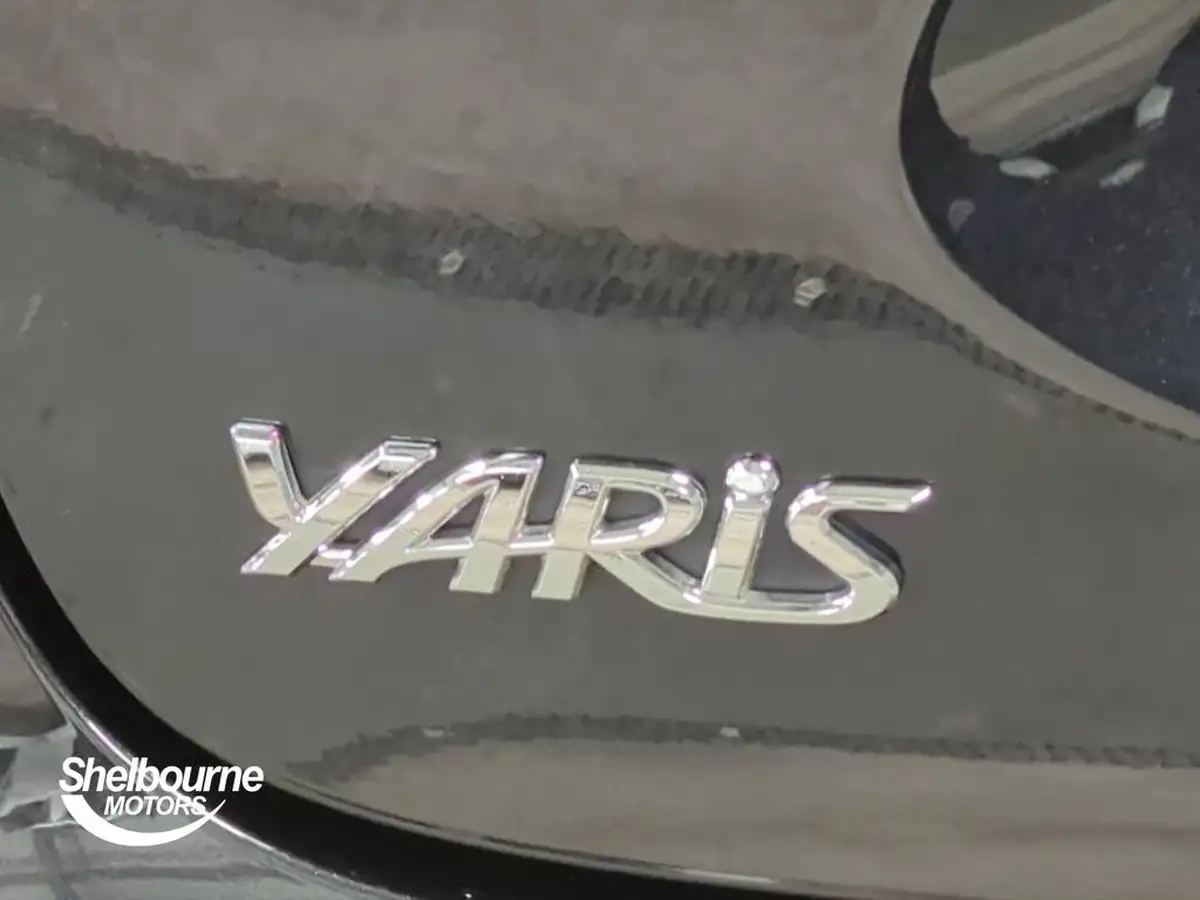 2024-toyota-yaris-cross-15-vvt-i-design-big-19