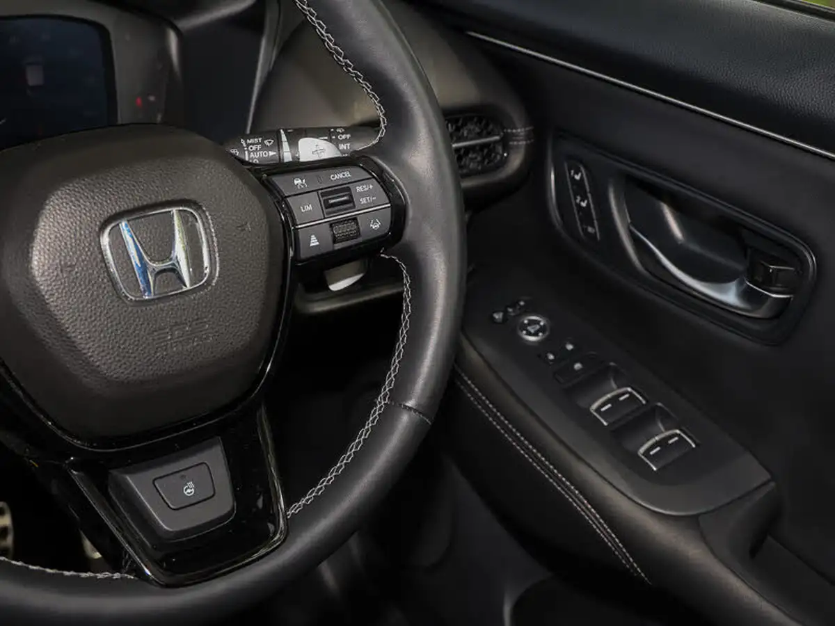 2024-honda-zr-v-20-i-mmd-advance-big-11