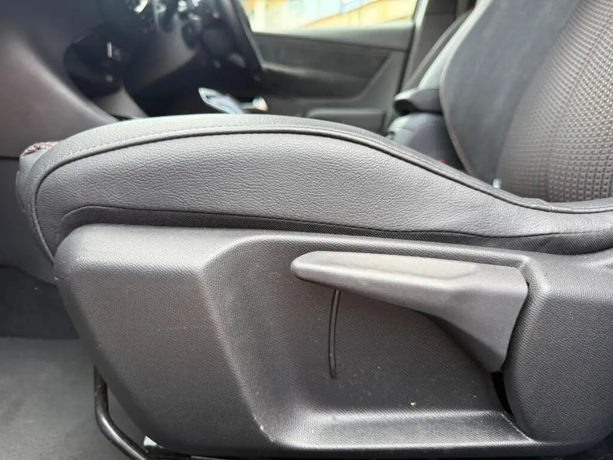 2019-ds-ds-3-crossback-12-puretech-performance-line-155ps-eat8-big-36