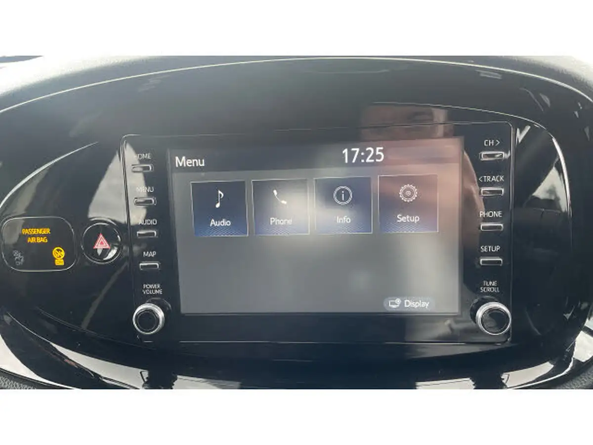 2023-toyota-aygo-x-10-vvt-i-edge-cvt-big-22