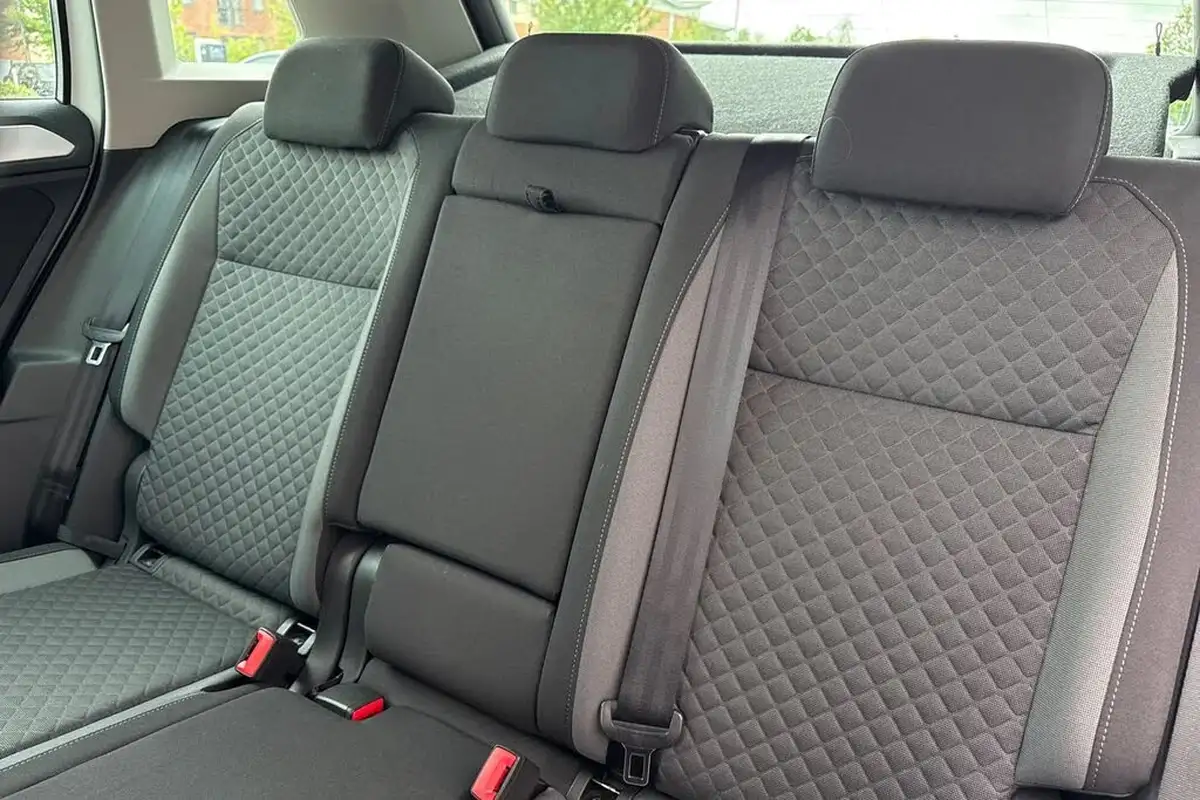 2018-volkswagen-tiguan-20tdi-se-navigation-150ps-4motion-ss-dsg-big-13