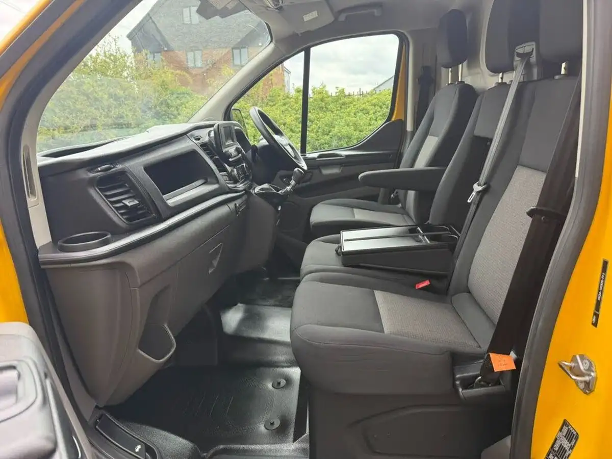 2020-ford-transit-custom-20tdci-340-l1h1-leader-130pseu6dt-big-10
