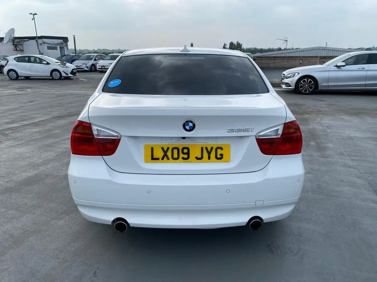 2009-bmw-3-series-big-9