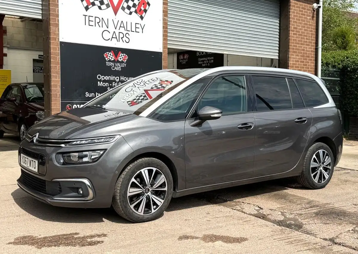 2017-citroen-grand-c4-picasso-16bluehdi-flair-big-14
