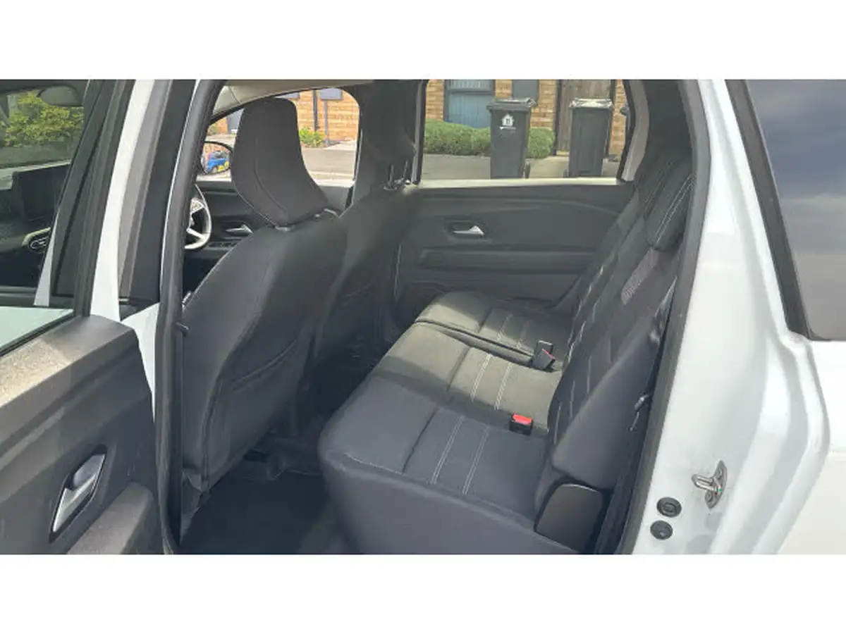 2023-dacia-jogger-10-tce-expression-big-15