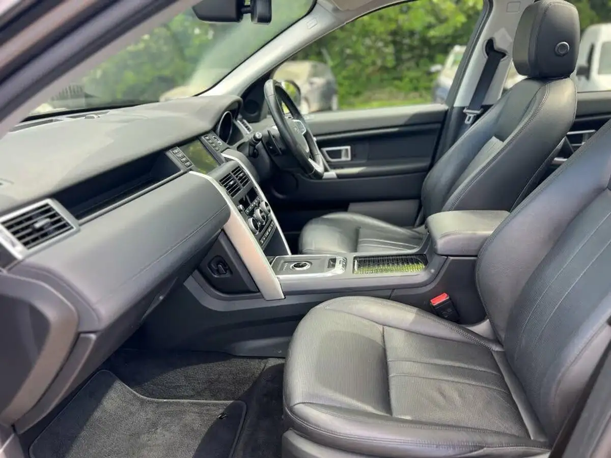 2019-land-rover-discovery-sport-20-si4-hse-big-21