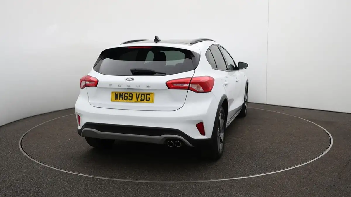 2019-ford-focus-10t-active-hatchback-big-54