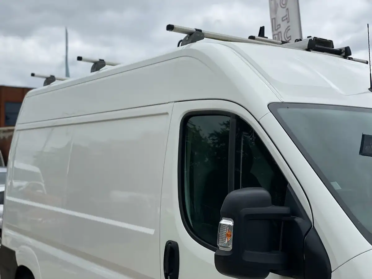 2020-peugeot-boxer-20-bluehdi-professional-335-l2h2-big-12