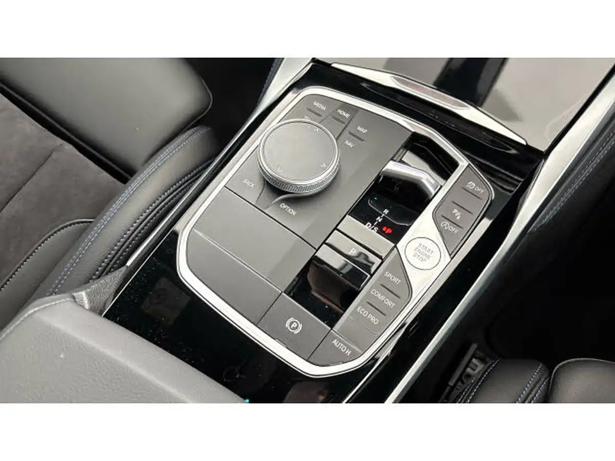 2024-bmw-2-series-20-230i-m-sport-big-9