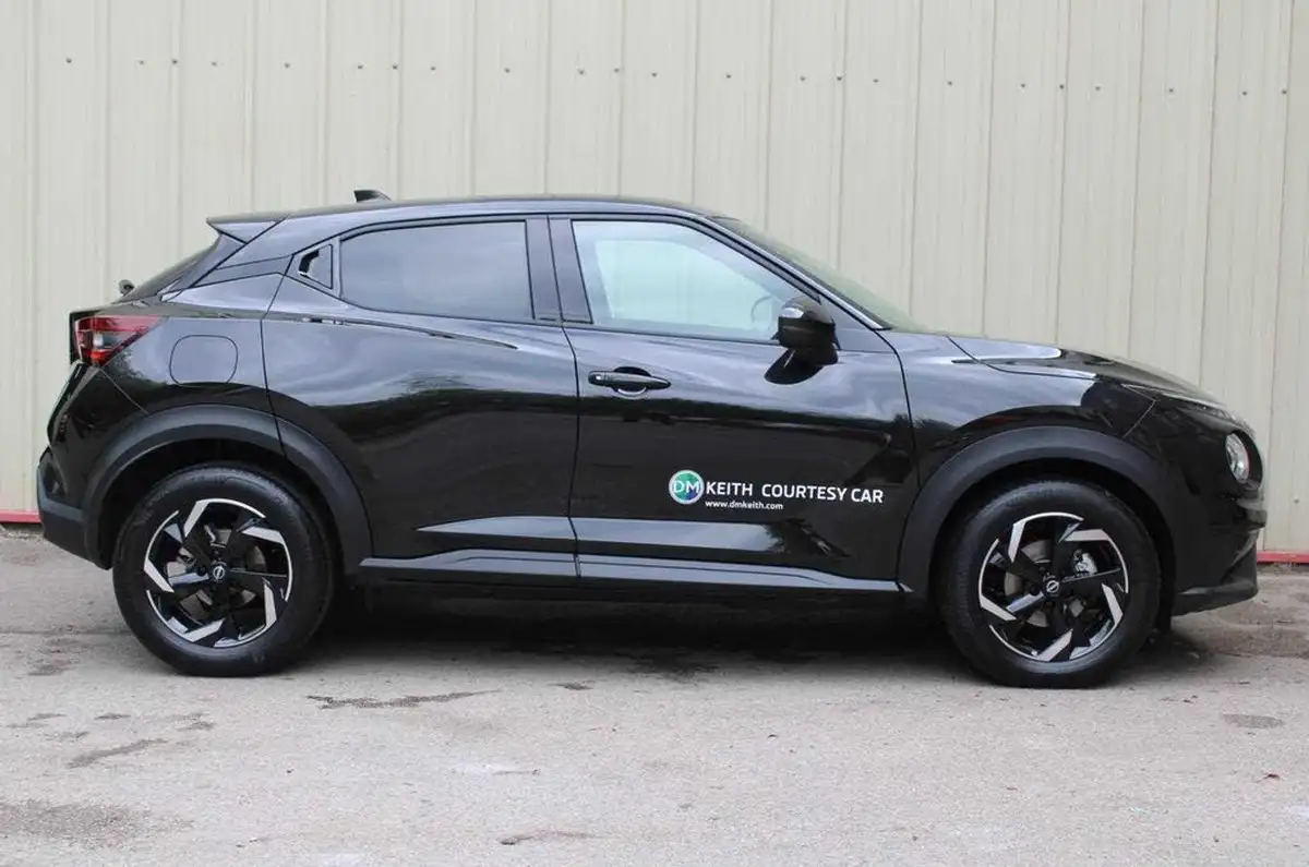 2024-nissan-juke-10-dig-t-n-connecta-big-2