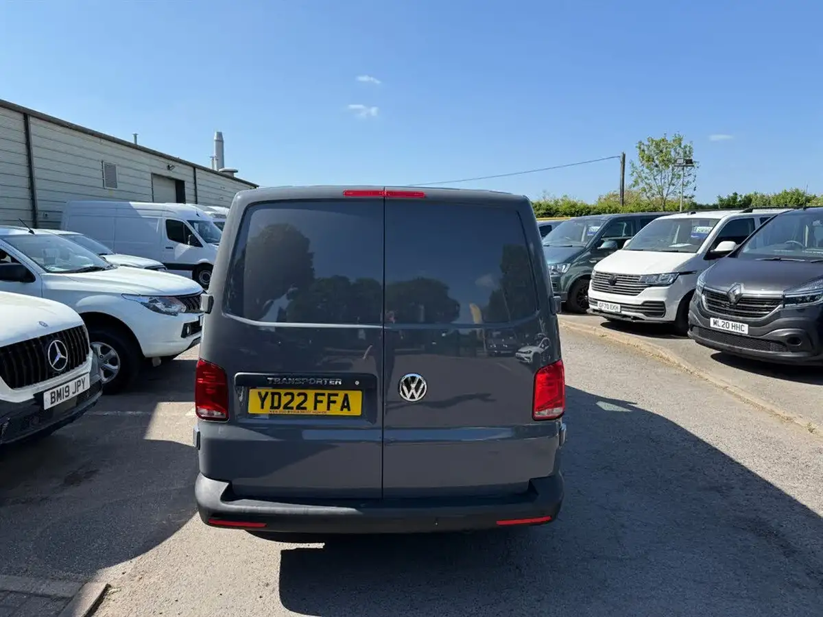 2022-volkswagen-transporter-20tdi-t28-startline-bmt-swb-90pseu6dt-e-big-4