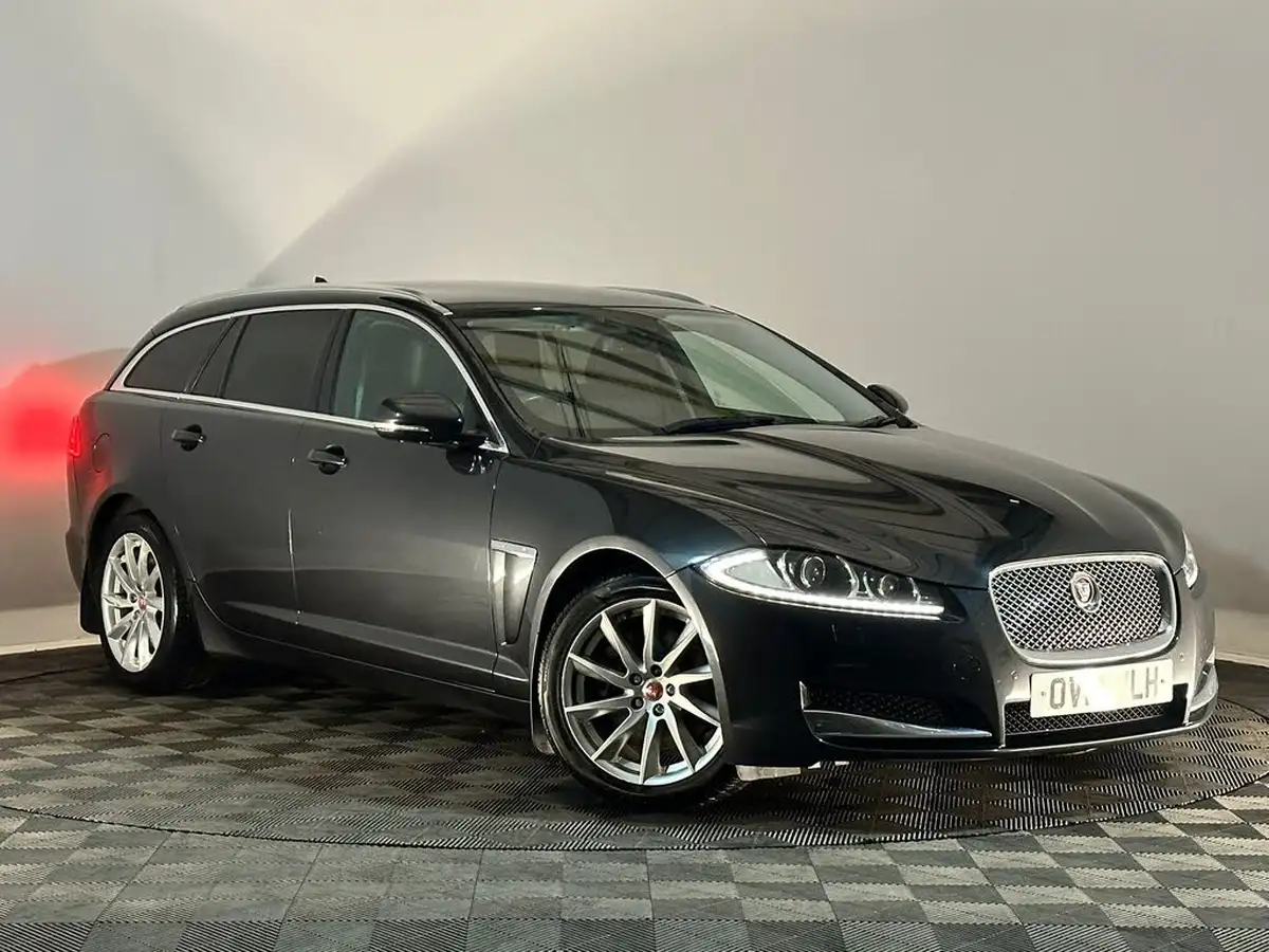 2014-jaguar-xf-22td-premium-luxury-200ps-sportbrake-5d-big-0