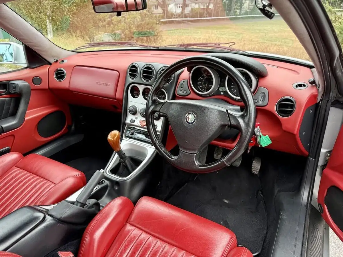 1999-alfa-romeo-gtv-20-16v-t-spark-turismo-big-9