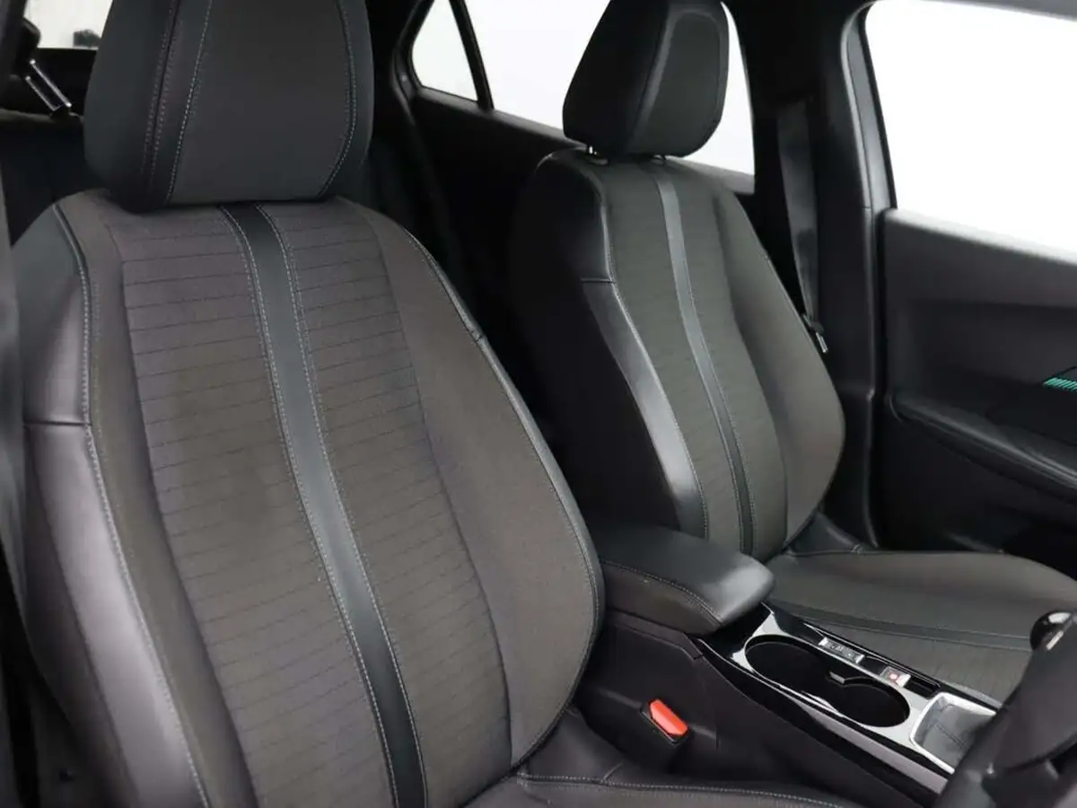 2022-peugeot-2008-suv-12-puretech-allure-premium-100bhp-big-8