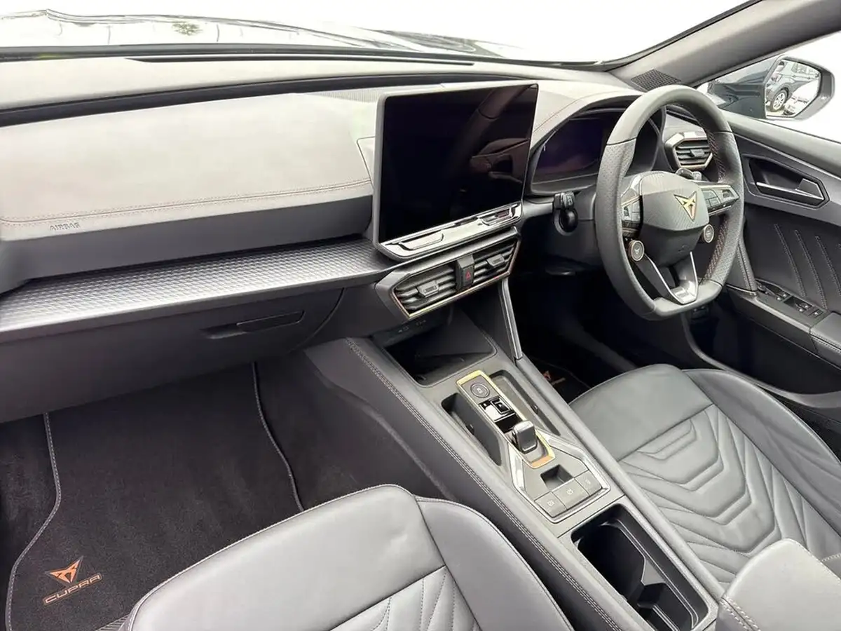 2024-cupra-formentor-15-e-hybrid-v3-big-8