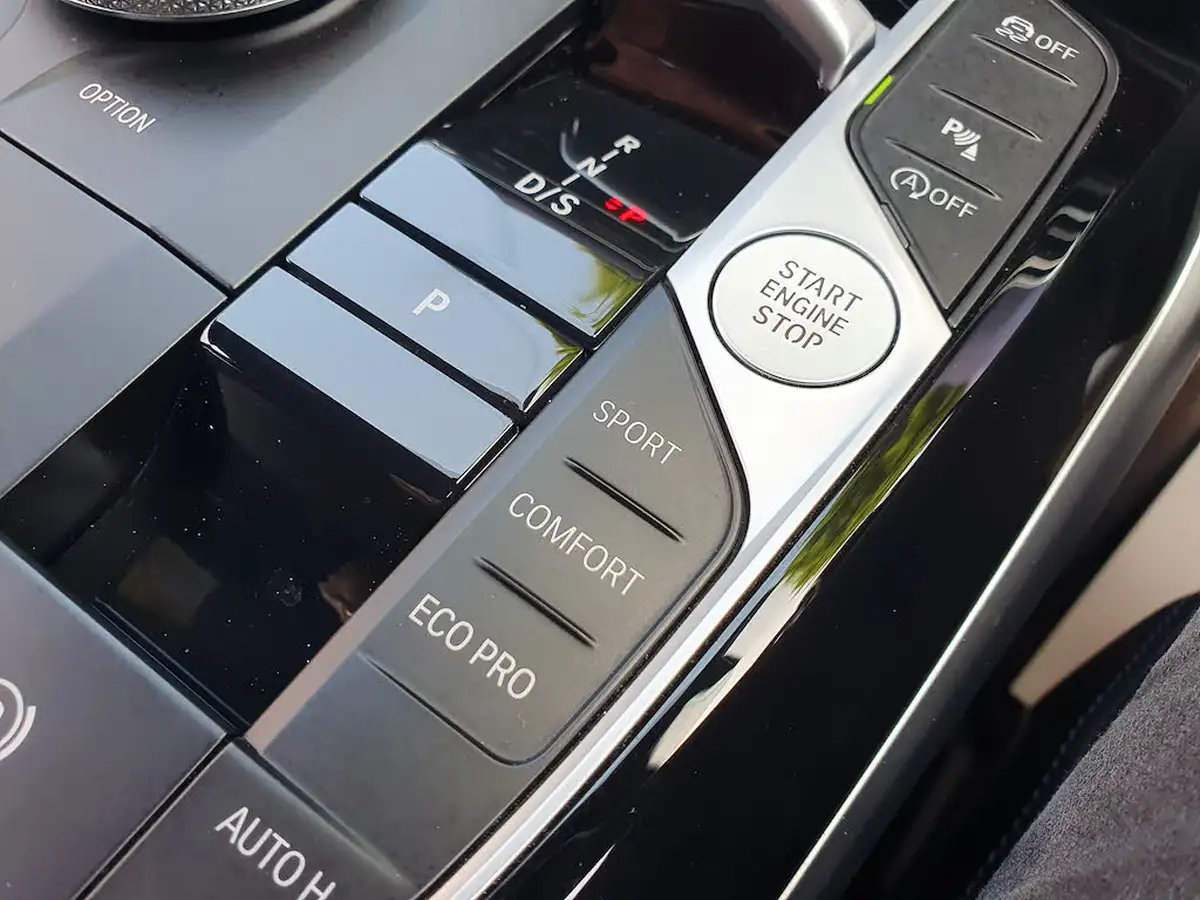 2023-bmw-2-series-30-m240i-big-47