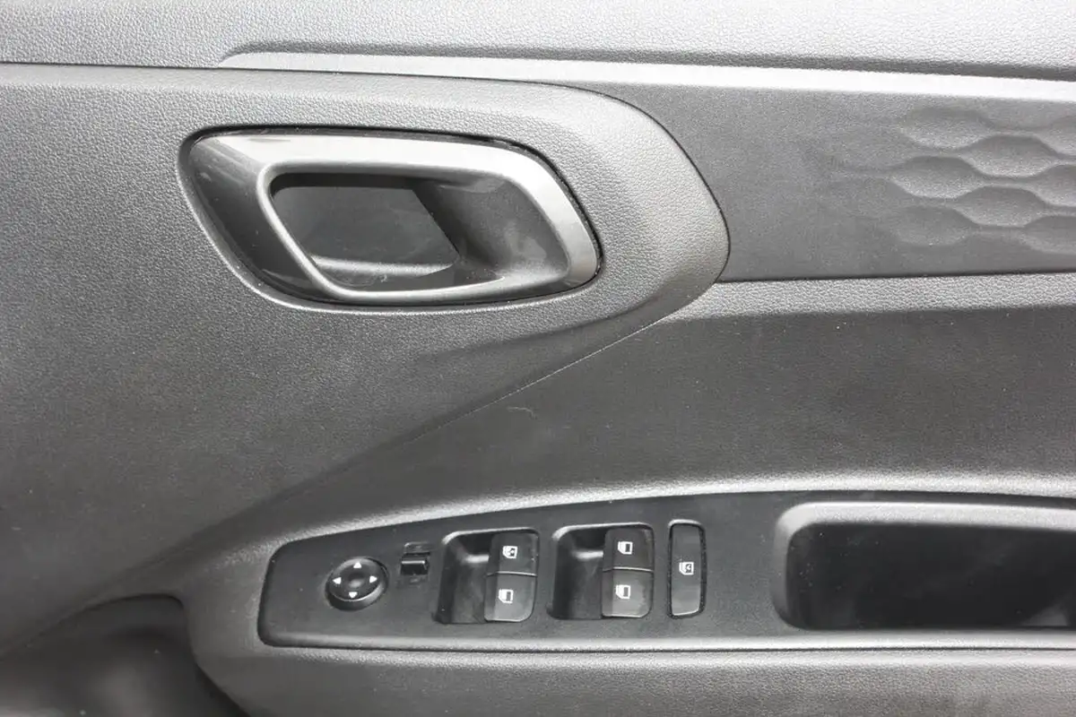 2021-hyundai-i10-10-t-gdi-n-line-big-24